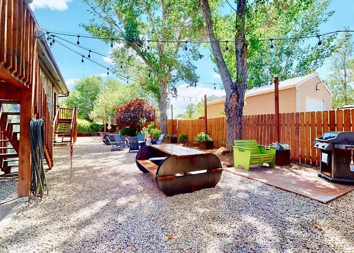 Downtown Cozy Home Base - Purple Sage 2