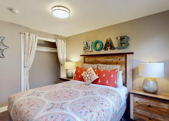 Downtown Cozy Home Base - Purple Sage 2
