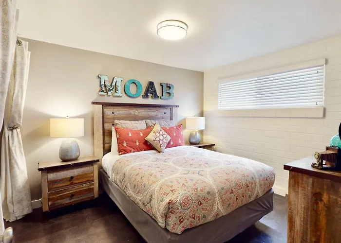 Downtown Cozy Home Base - Purple Sage 2